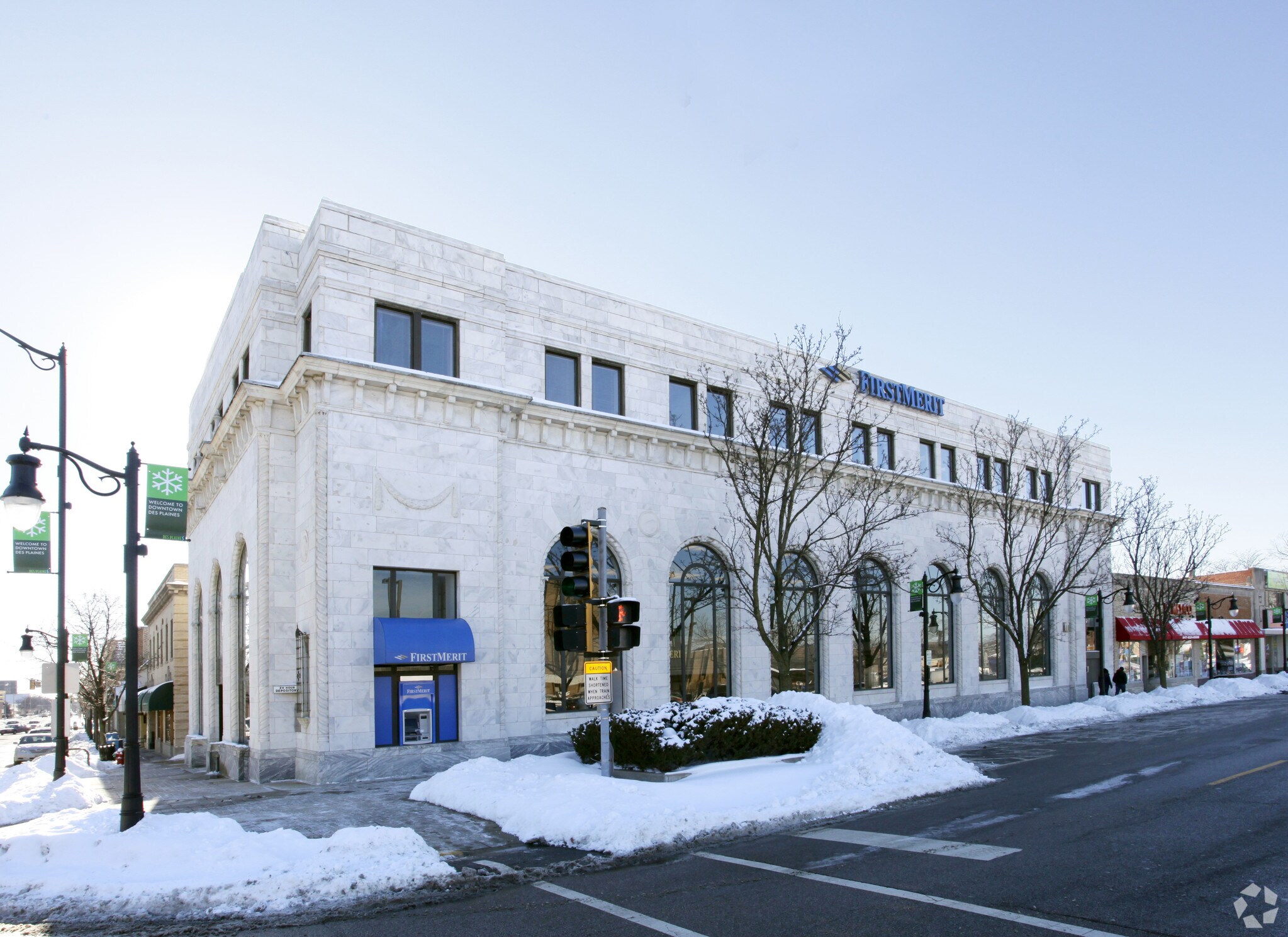 678 Lee St, Des Plaines, IL for sale Primary Photo- Image 1 of 1