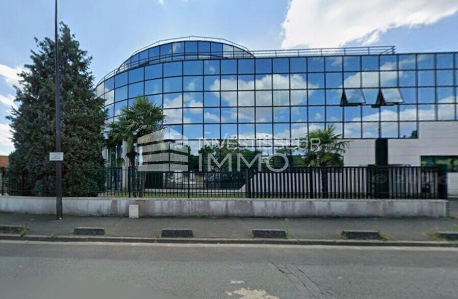 Office in Champigny-sur-Marne to rent - Building Photo - Image 2 of 3