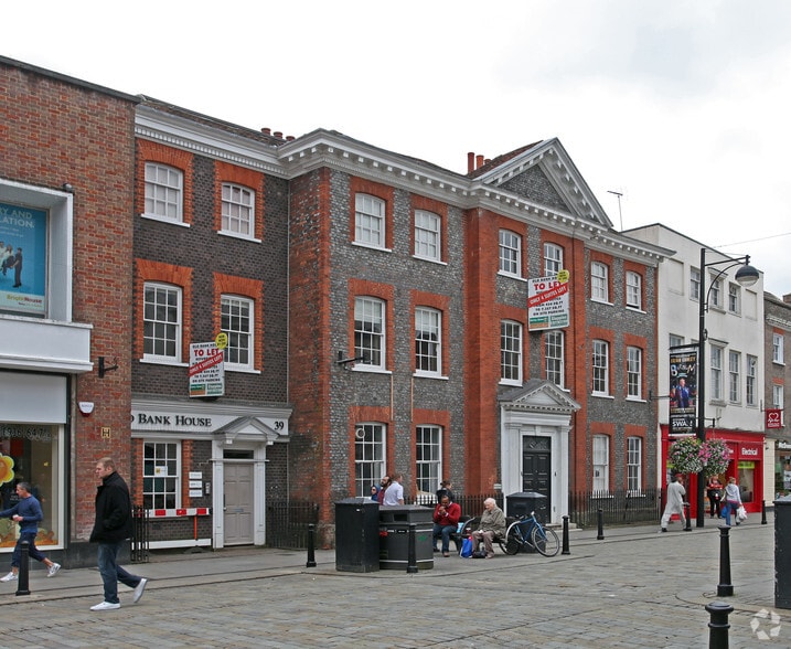 39-39a High St, High Wycombe to rent - Building Photo - Image 1 of 19