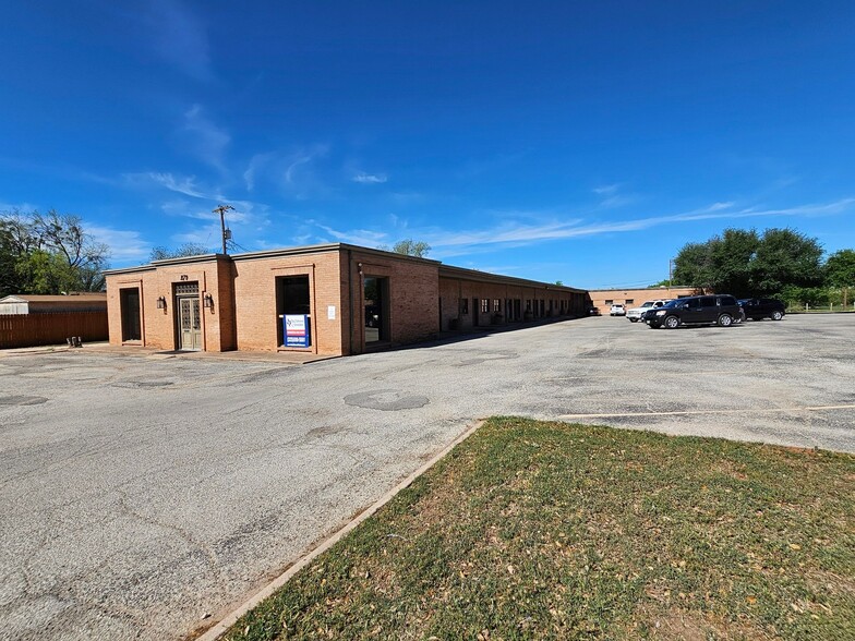 248-270 S Leggett Dr, Abilene, TX for rent - Building Photo - Image 2 of 8