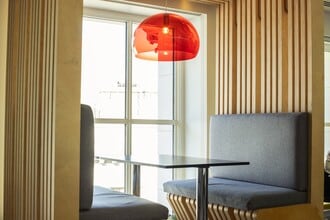 265-267 Tottenham Court Rd, London to rent Interior Photo- Image 2 of 14