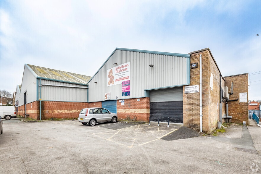 King St, Bolton to rent - Building Photo - Image 2 of 3