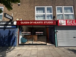 40 Church Rd, London to rent Interior Photo- Image 1 of 4