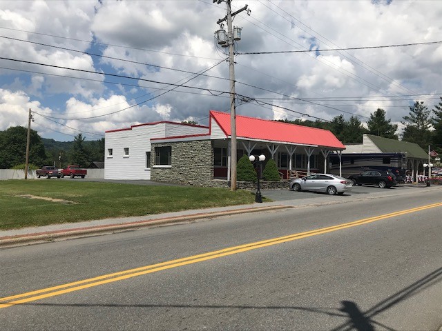 205 Cranberry St, Newland, NC for sale - Primary Photo - Image 1 of 1