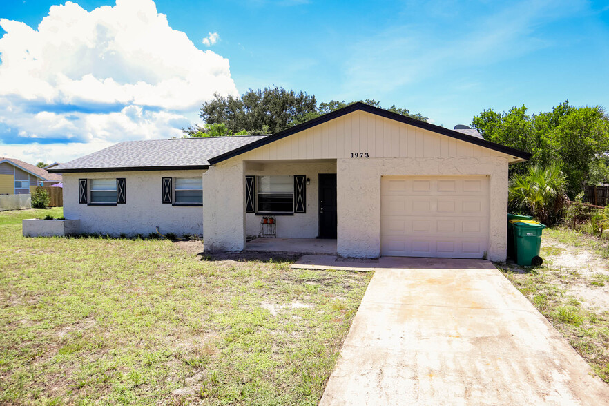 Brevard County SFR Portfolio - FL portfolio of 11 properties for sale on LoopNet.co.uk - Building Photo - Image 3 of 12