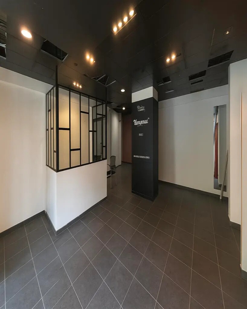 Location Commerce 100 m² - Photo 1