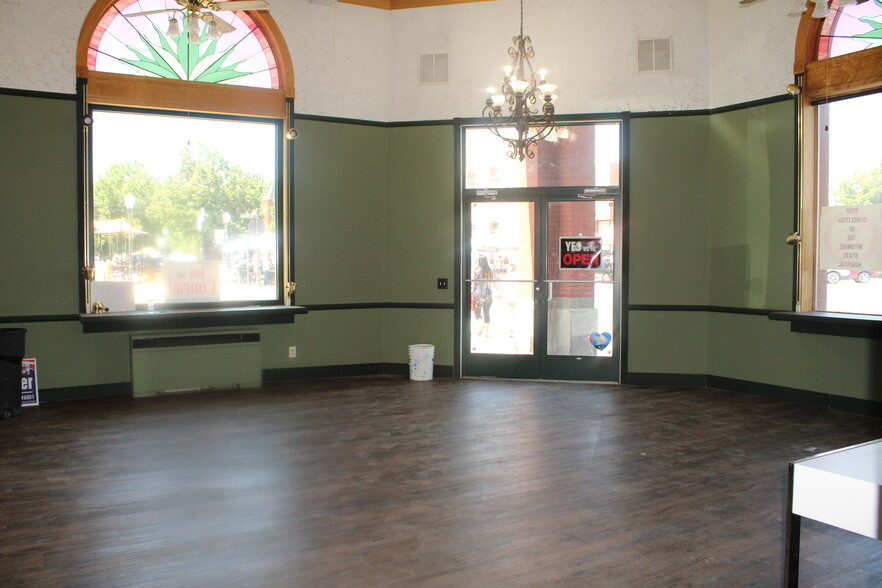 944 Main St, Evanston, WY for rent - Building Photo - Image 3 of 32