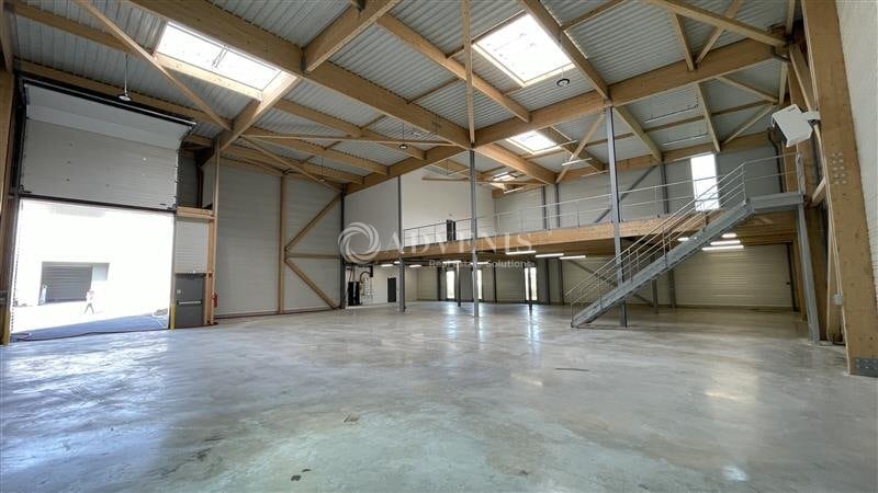 Rue Des Temps Modernes, Chanteloup-en-Brie for sale - Building Photo - Image 3 of 12