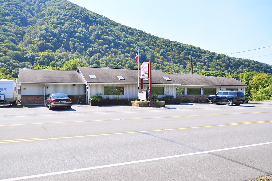 11740 William Penn Hwy, Huntingdon, PA for sale - Building Photo - Image 3 of 28