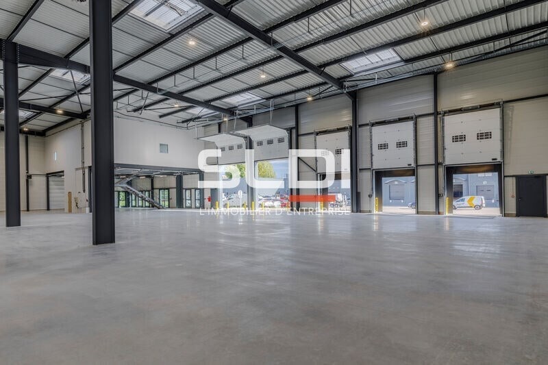 Light Industrial in Corbas to rent - Building Photo - Image 2 of 7