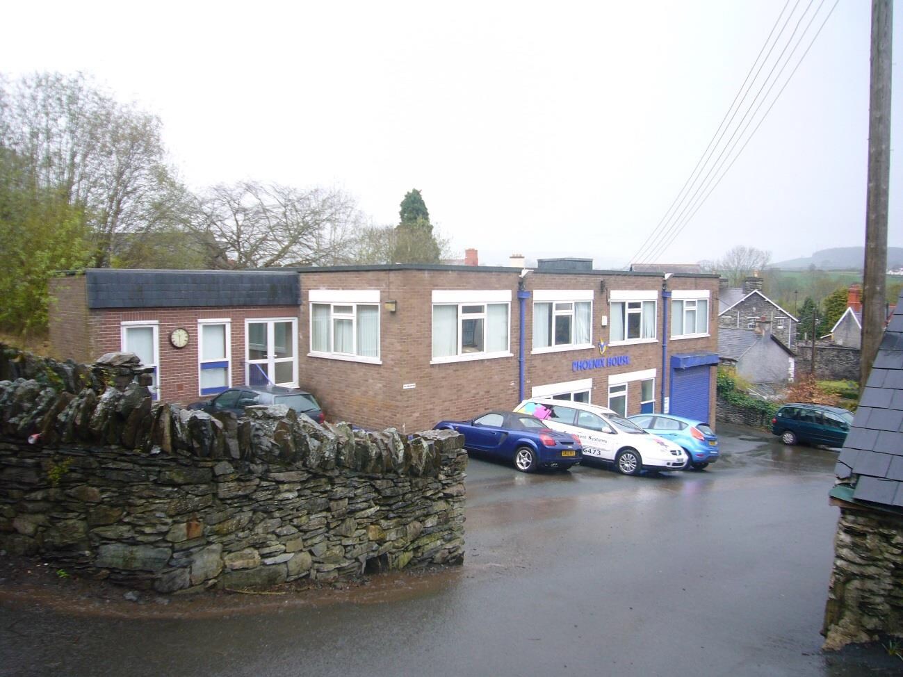 London Rd, Corwen for sale Primary Photo- Image 1 of 1