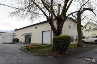 Four Industrial Building Opportunity portfolio of 4 properties for sale on LoopNet.co.uk Building Photo- Image 1 of 6