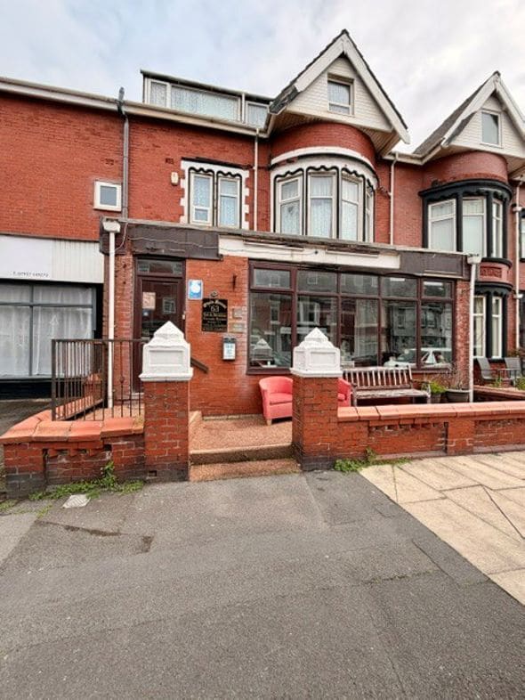 57-59 Holmview Rd, Blackpool for sale Building Photo- Image 1 of 12
