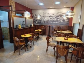 Retail in Quintanar de la Orden, Toledo to rent Interior Photo- Image 1 of 7