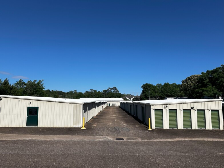 1300 Schillinger Rd S, Mobile, AL for sale - Building Photo - Image 2 of 8