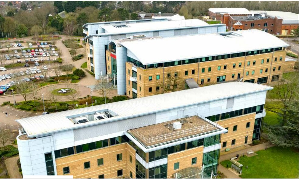 King Edward Avenue, Leicester LE19 0LF UK