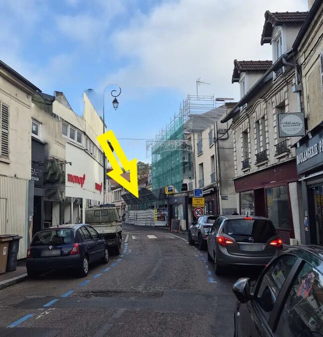 Location Commerce 99 m²