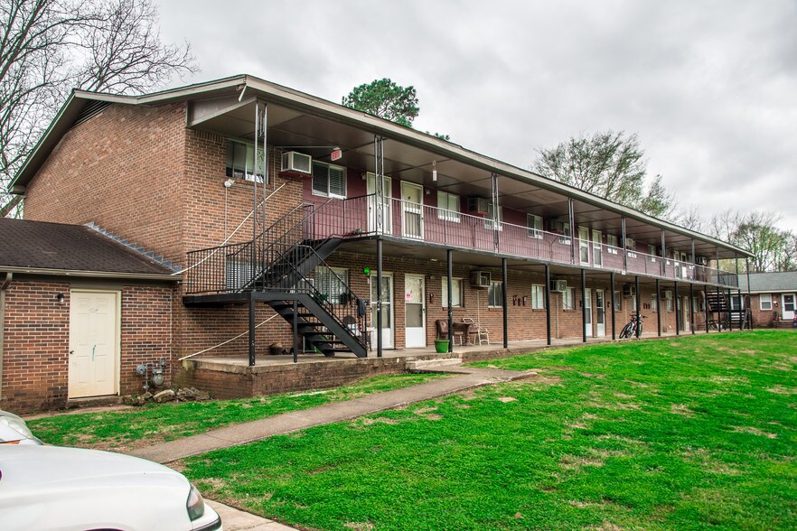 1334 Oshaughnessy Ave NE, Huntsville, AL for sale - Building Photo - Image 1 of 1