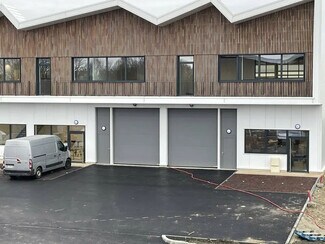 More details for 83 Rue Maurice Berteaux, Montmagny - Light Industrial for Sale