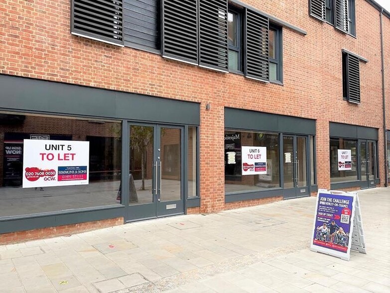 20-24 Market Pl, Henley On Thames to rent - Building Photo - Image 3 of 3