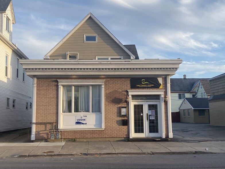 1949 Clinton St, Buffalo, NY for sale - Building Photo - Image 1 of 1