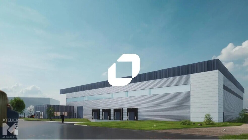 Light Industrial in Lieusaint to rent - Building Photo - Image 1 of 2