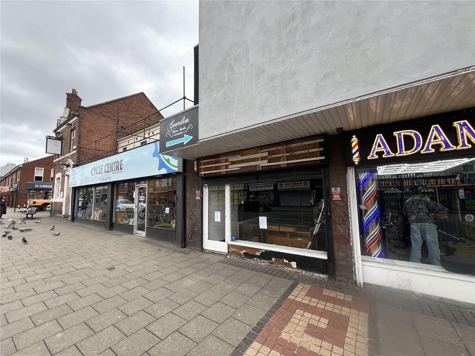 238-242B Shields Rd, Newcastle Upon Tyne to rent Primary Photo- Image 1 of 4