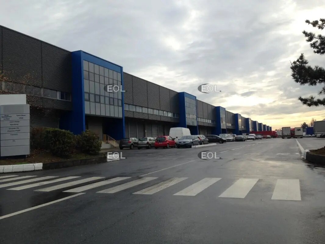 Industrial in Aulnay-sous-Bois to rent Building Photo- Image 1 of 3