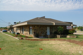 5500 NW Expressway St, Oklahoma City, OK for sale Primary Photo- Image 1 of 1