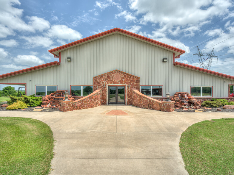 341070 E 890 Rd, Chandler, OK for sale - Building Photo - Image 2 of 178