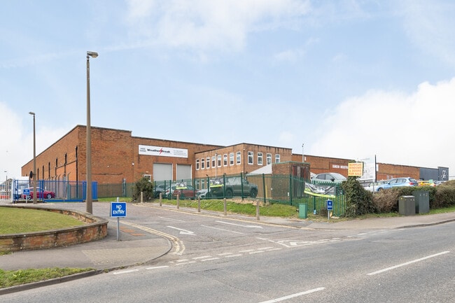More details for Dencora Way, Luton - Industrial to Rent