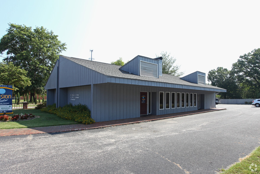 406-408 S Broad St, Gastonia, NC for rent - Building Photo - Image 1 of 12