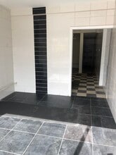 130a Snakes Ln, Woodford Green to rent Interior Photo- Image 1 of 3