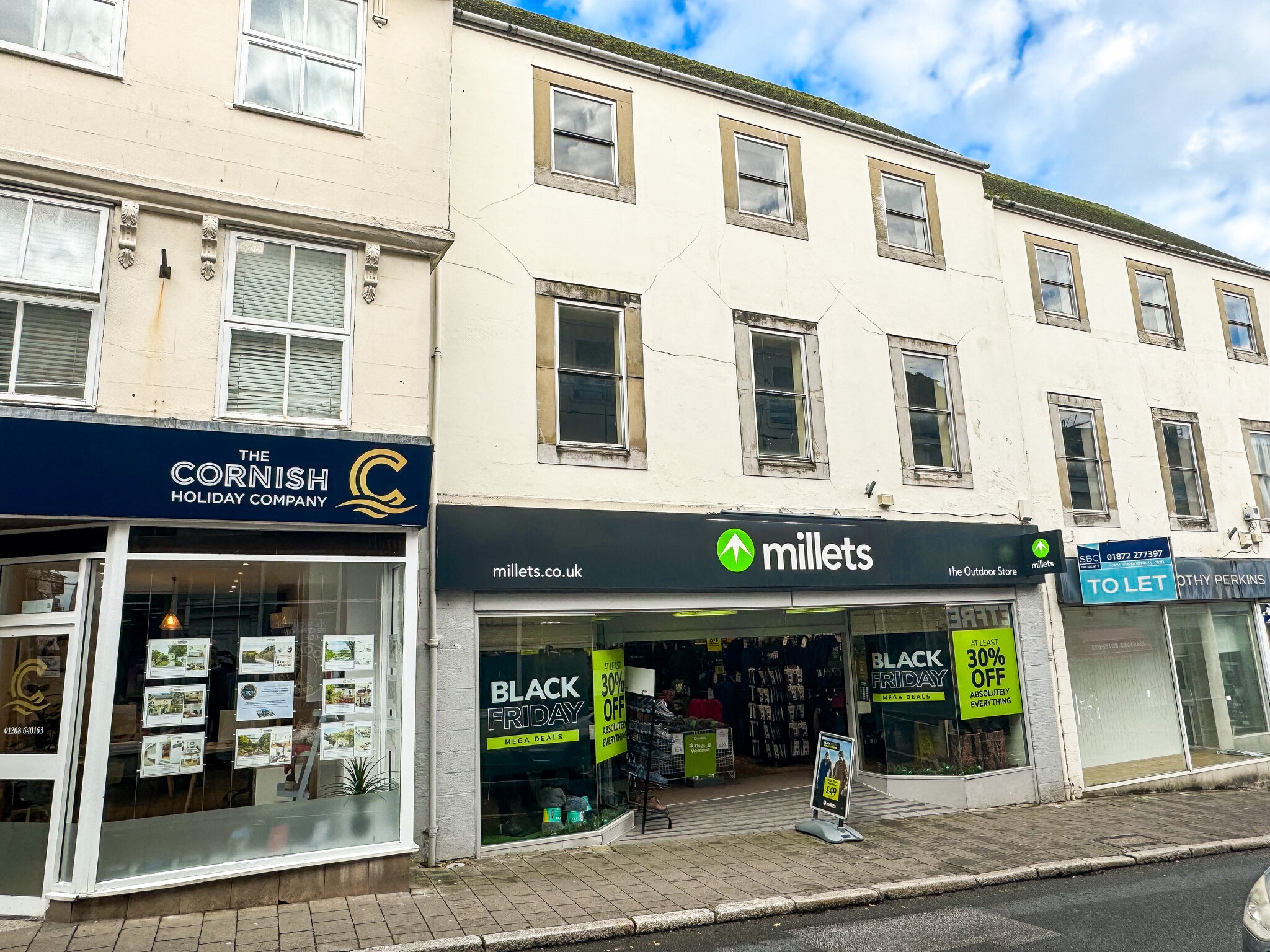27-31 Fore St, Bodmin to rent Building Photo- Image 1 of 5