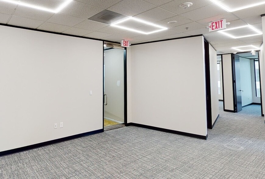 2100 West Loop South, Houston, TX to rent - Matterport 3D Scan - Image 2 of 14