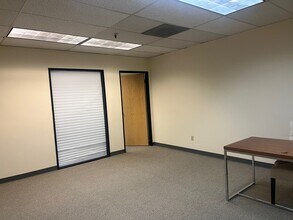 7567 Amador Valley Blvd, Dublin, CA to rent Interior Photo- Image 2 of 4