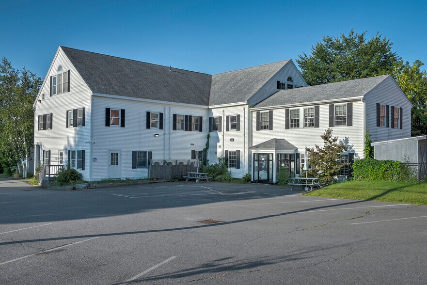 Office & Retail Space Keene for Sale UK