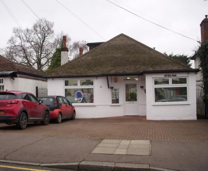 69 Elm Park, Stanmore for sale - Primary Photo - Image 1 of 1