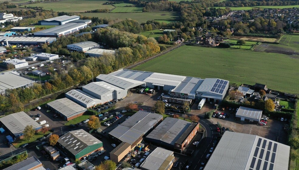 Caddick Rd, Prescot to rent - Building Photo - Image 2 of 6