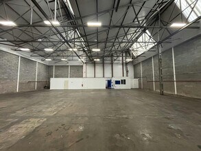 Stephenson St, Glasgow to rent Interior Photo- Image 1 of 6
