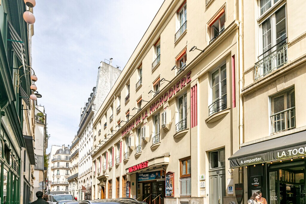 Location Bureaux 144 m² - Photo 1