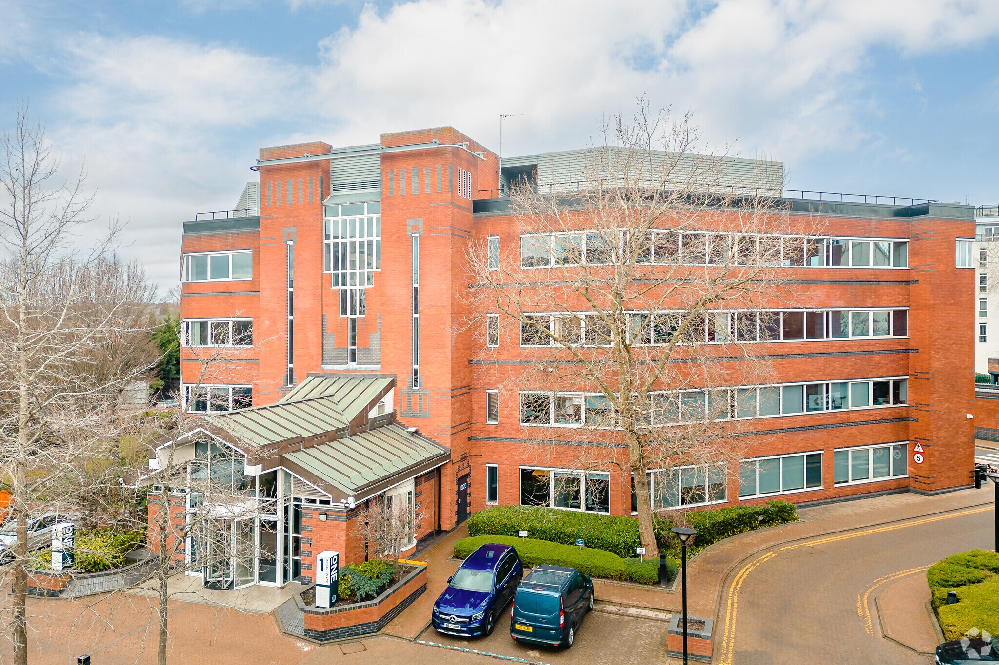 Maxwell Rd, Borehamwood for sale Building Photo- Image 1 of 1