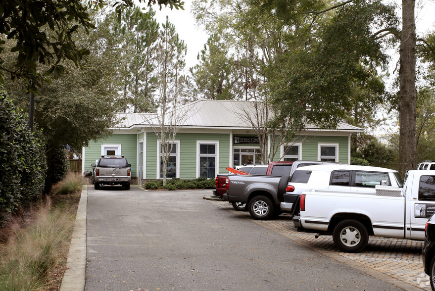 1415 Stuart Engals Blvd, Mount Pleasant, SC for rent - Building Photo - Image 3 of 7