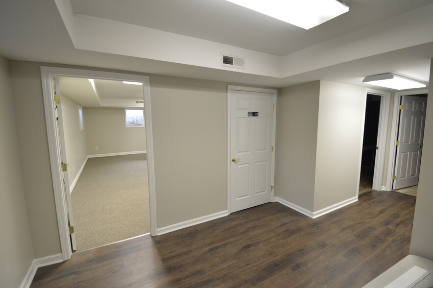 138 S Cherry St, Winston-Salem, NC for rent - Building Photo - Image 3 of 7