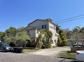 547 Grove St N, Saint Petersburg FL - Commercial Property