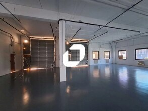 Office in Villebon-sur-Yvette to rent Interior Photo- Image 1 of 2