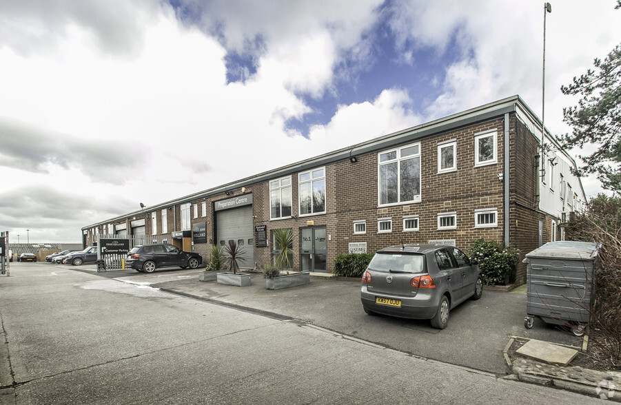 1-7 Meadowhall Rd, Sheffield for rent - Primary Photo - Image 1 of 4