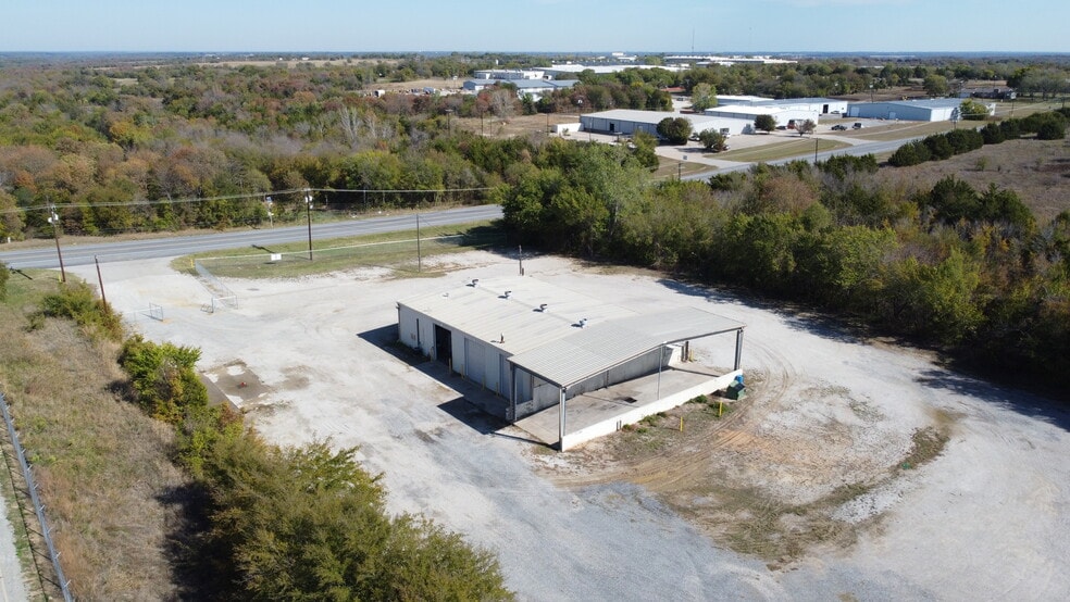 2300 Texoma Dr, Denison, TX to rent - Building Photo - Image 3 of 14