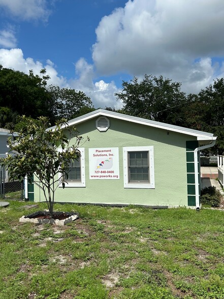 6511 Main St, New Port Richey, FL for sale - Building Photo - Image 1 of 1