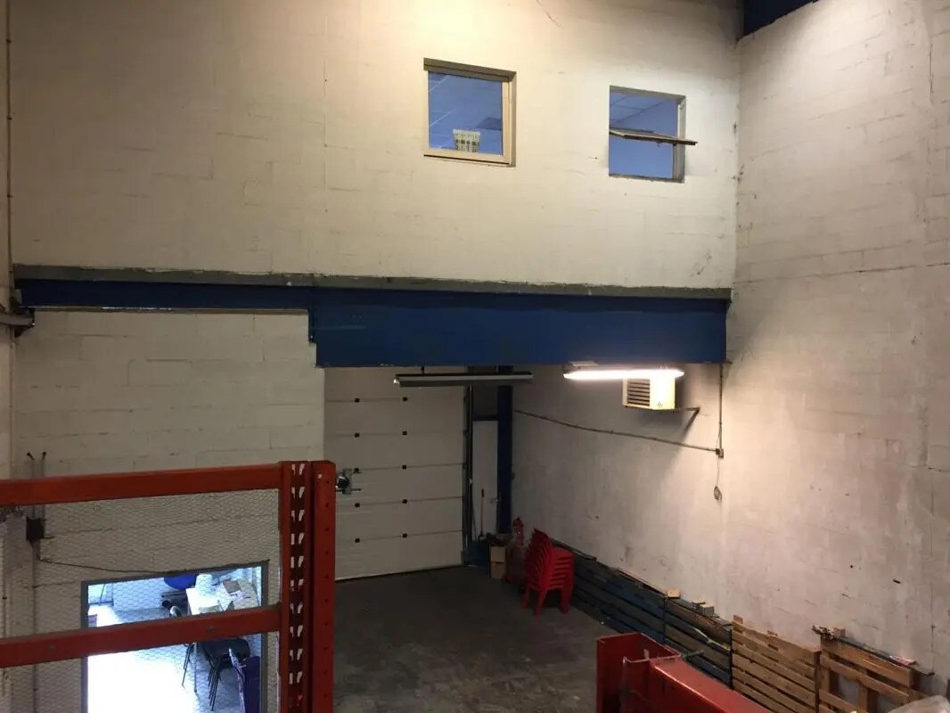 Industrial in Vitry-sur-Seine to rent Interior Photo- Image 1 of 5